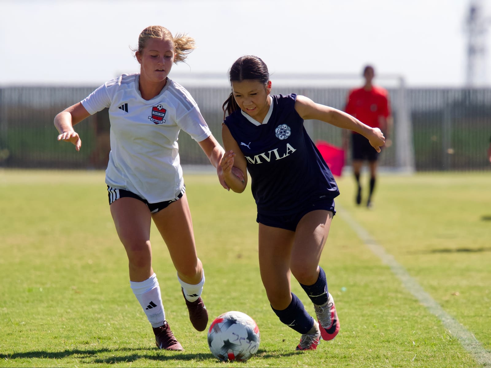 Shielding the ball vs Davis Legacy